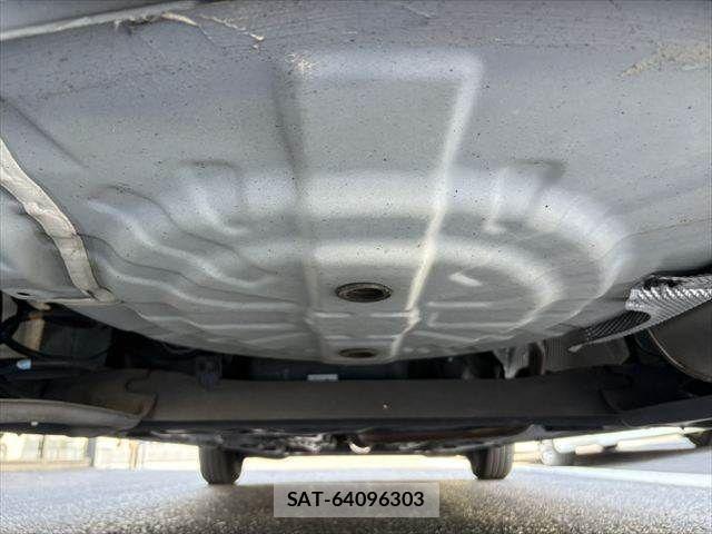 Nissan NOTE 2017-04 8871728-29