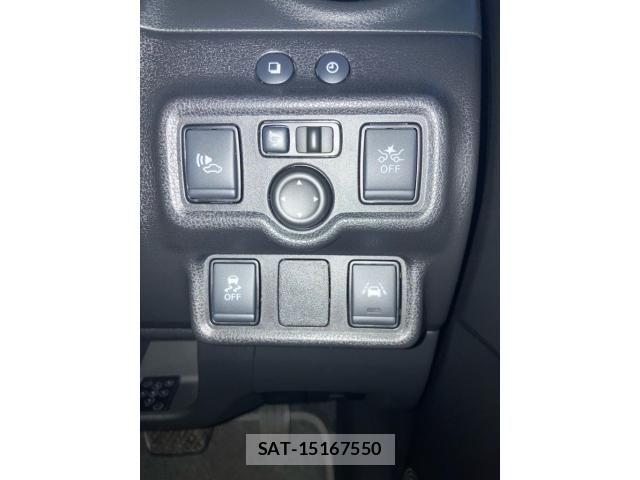 Nissan NOTE 2017-11 8871733-9