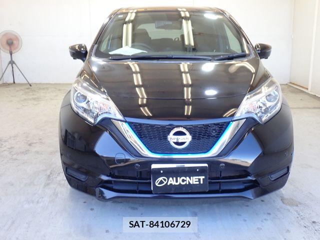 Nissan NOTE 2019-01 8871704-5