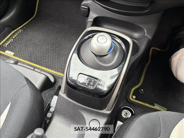 Nissan NOTE 2018-01 8871713-20