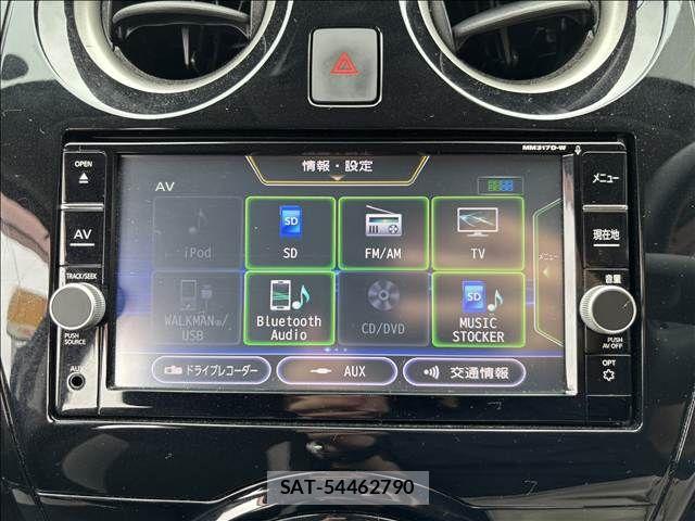 Nissan NOTE 2018-01 8871713-26