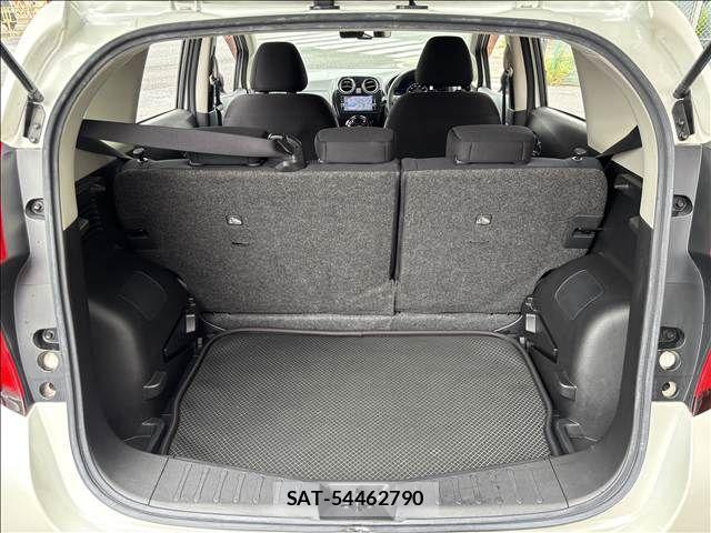 Nissan NOTE 2018-01 8871713-28