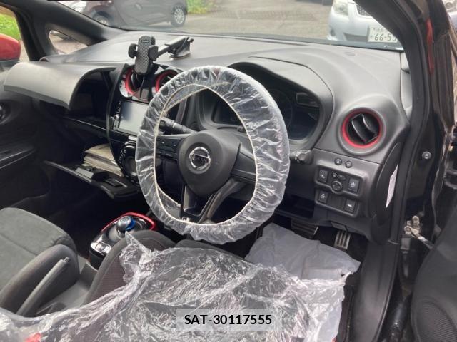 Nissan NOTE 2017-04 8871725-9