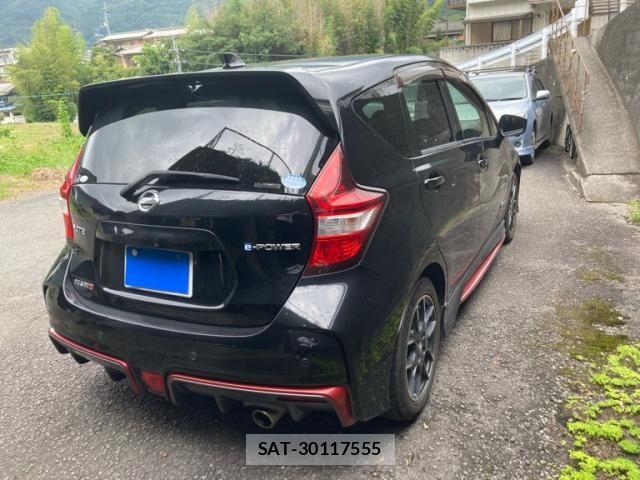 Nissan NOTE 2017-04 8871725-2