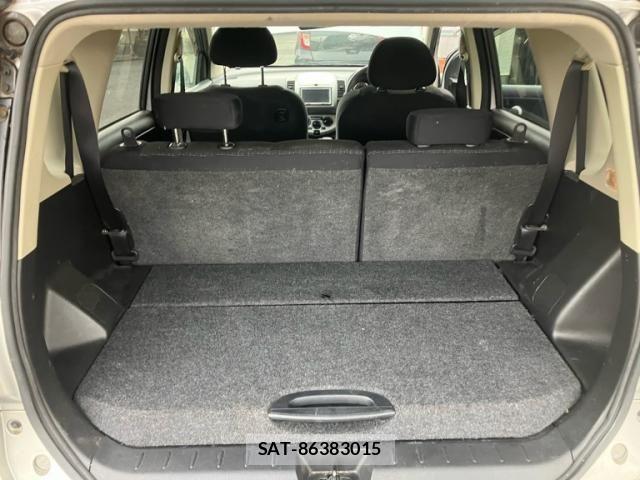 Nissan NOTE 2009-08 8871735-16