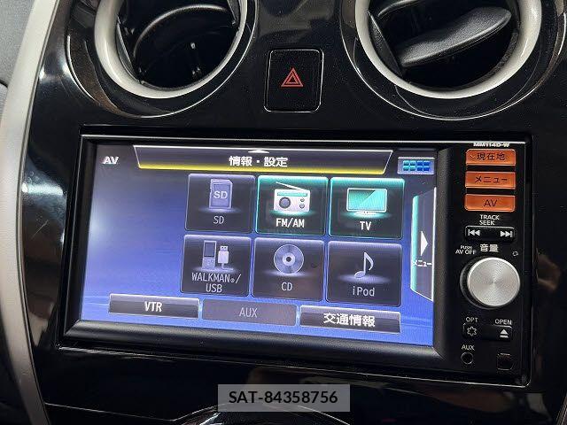 Nissan NOTE 2014-10 8871732-11