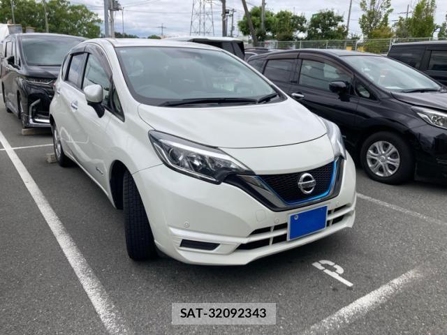 Nissan NOTE 2017-01 8871730-0