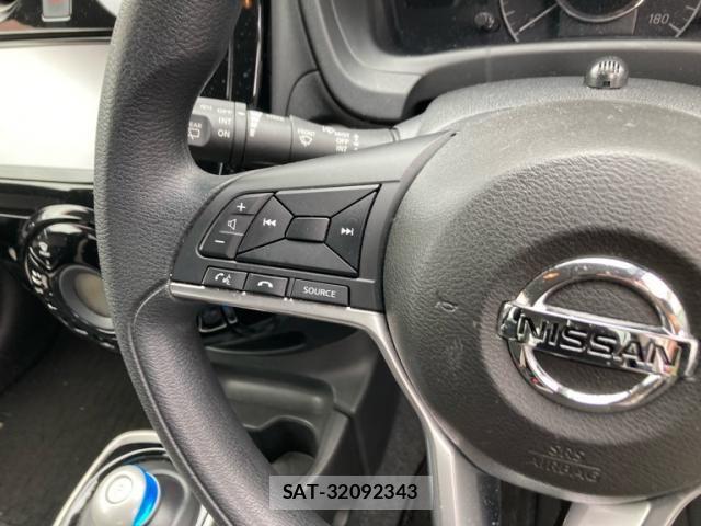 Nissan NOTE 2017-01 8871730-13