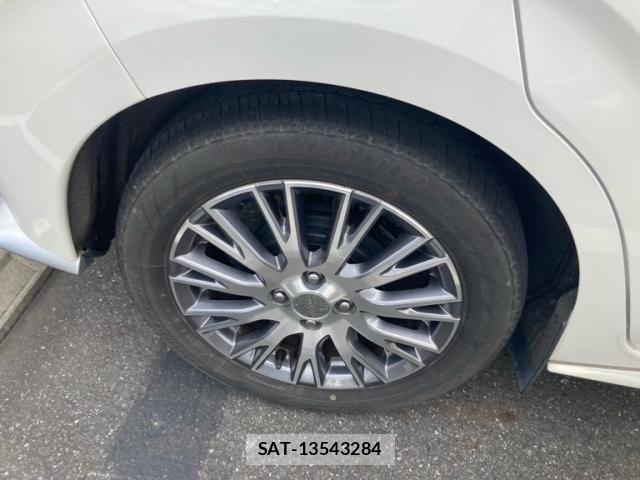 Nissan NOTE 2023-08 8871707-7