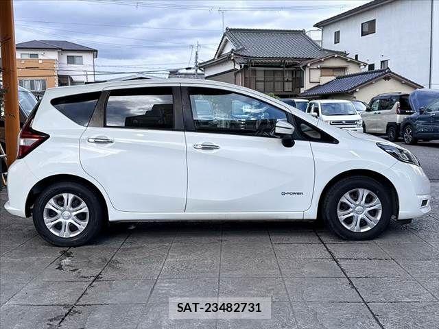 Nissan NOTE 2019-04 8871723-10
