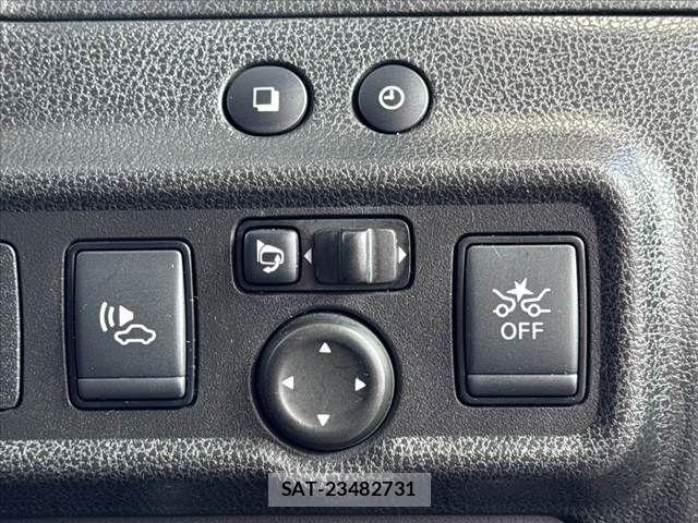 Nissan NOTE 2019-04 8871723-23