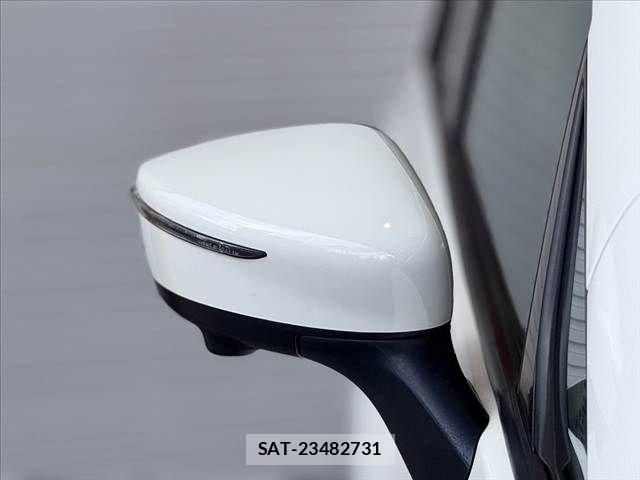 Nissan NOTE 2019-04 8871723-28