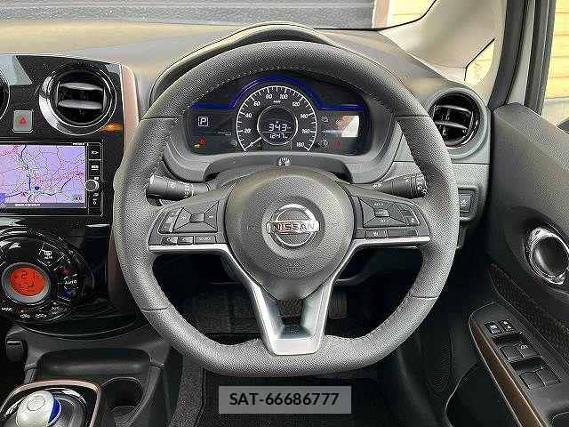 Nissan NOTE 2019-01 8871711-9