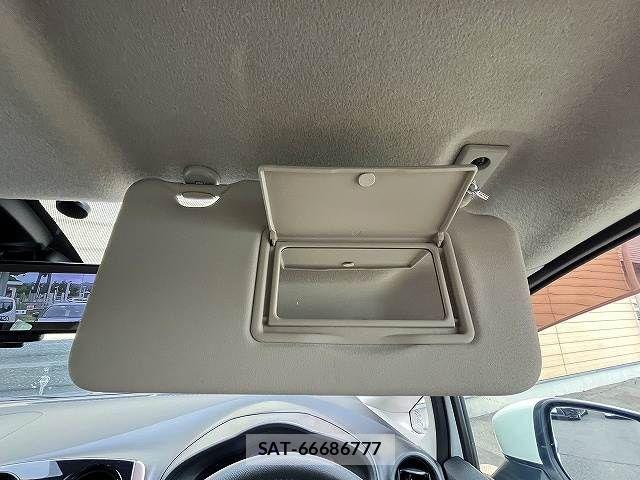 Nissan NOTE 2019-01 8871711-27
