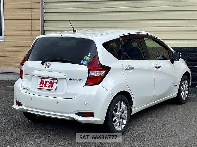 Nissan NOTE 2019-01 8871711-5