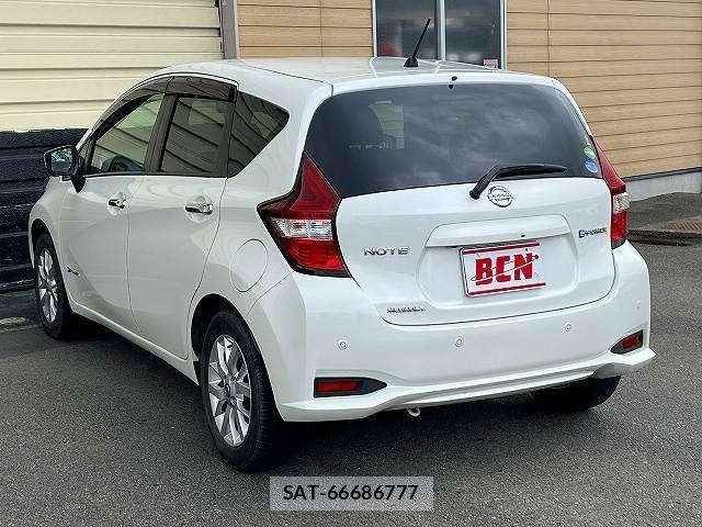 Nissan NOTE 2019-01 8871711-7