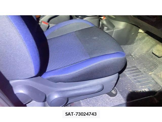 Nissan NOTE 2018-08 8871727-23