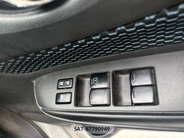 Nissan NOTE 2013-03 8871734-14