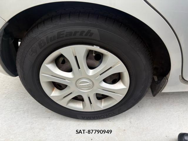 Nissan NOTE 2013-03 8871734-4