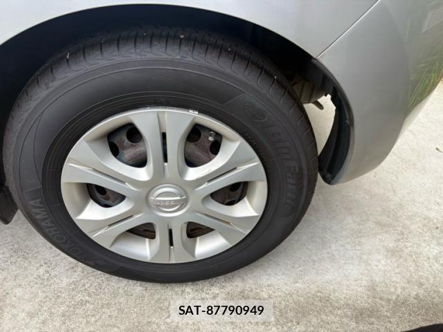 Nissan NOTE 2013-03 8871734-5