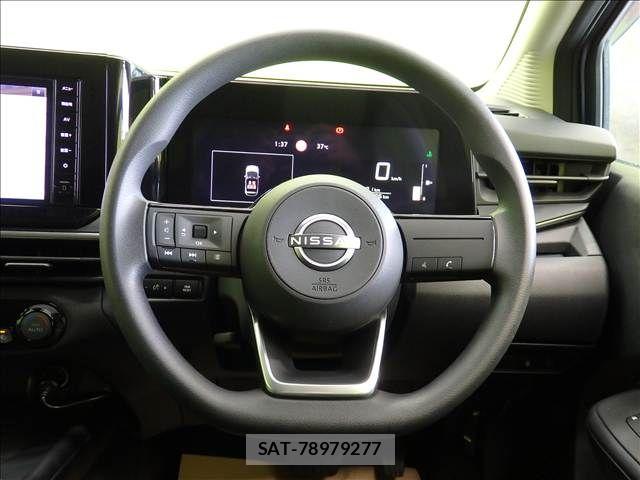 Nissan NOTE 2023-12 8881281-10