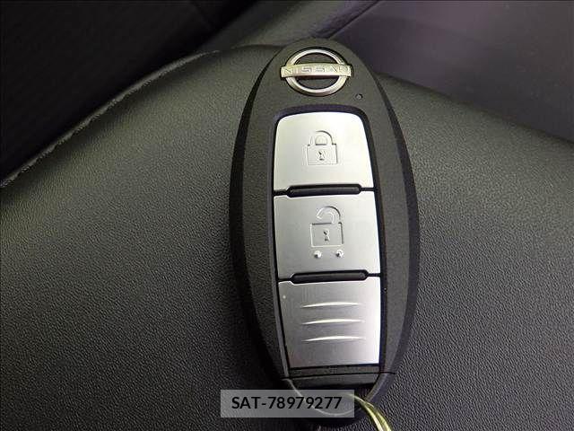 Nissan NOTE 2023-12 8881281-8