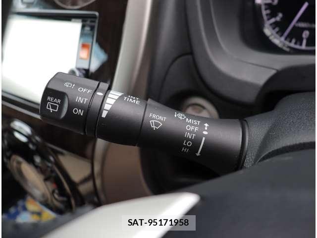 Nissan NOTE 2016-01 8881312-16