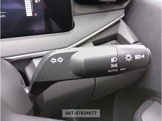 Nissan NOTE 2021-08 8881296-21
