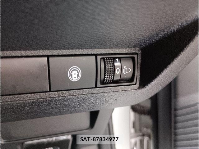 Nissan NOTE 2021-08 8881296-26