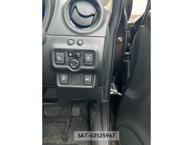 Nissan NOTE 2018-03 8881308-10
