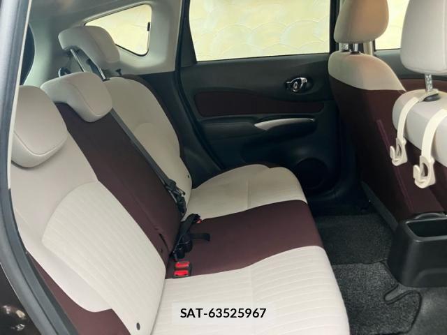 Nissan NOTE 2018-03 8881308-17