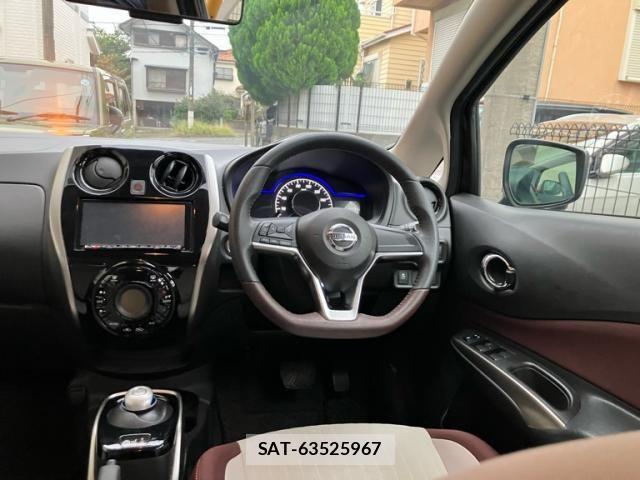 Nissan NOTE 2018-03 8881308-8