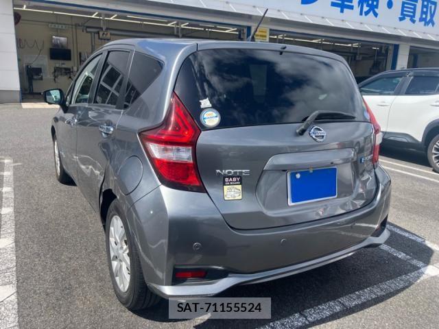 Nissan NOTE 2017-09 8881322-3