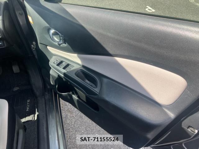 Nissan NOTE 2017-09 8881322-6