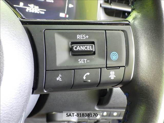 Nissan NOTE 2021-08 8881284-10