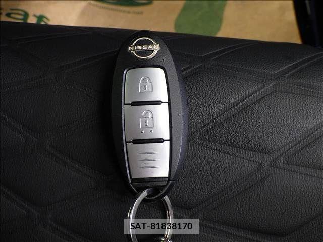 Nissan NOTE 2021-08 8881284-14