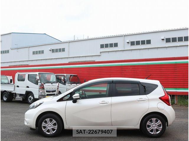 Nissan NOTE 2016-09 8881311-28