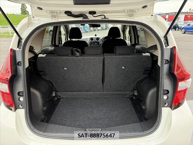 Nissan NOTE 2018-08 8881309-19
