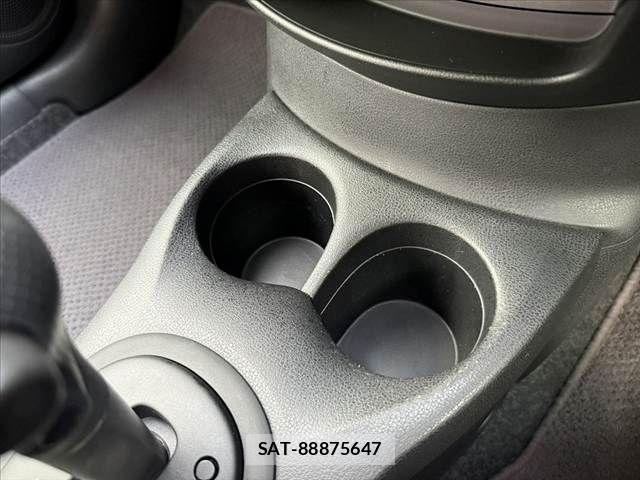 Nissan NOTE 2018-08 8881309-28