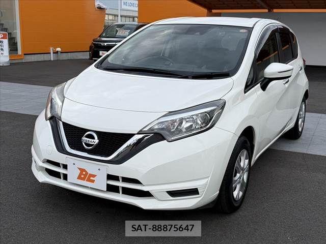 Nissan NOTE 2018-08 8881309-7