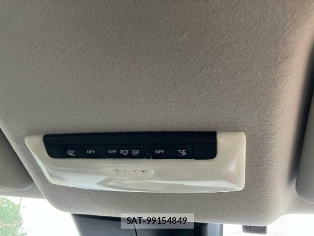 Nissan NOTE 2021-08 8881307-17