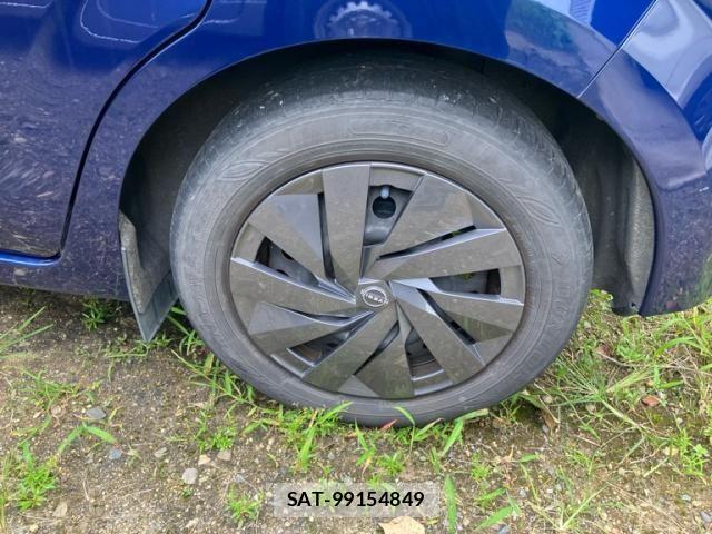 Nissan NOTE 2021-08 8881307-6