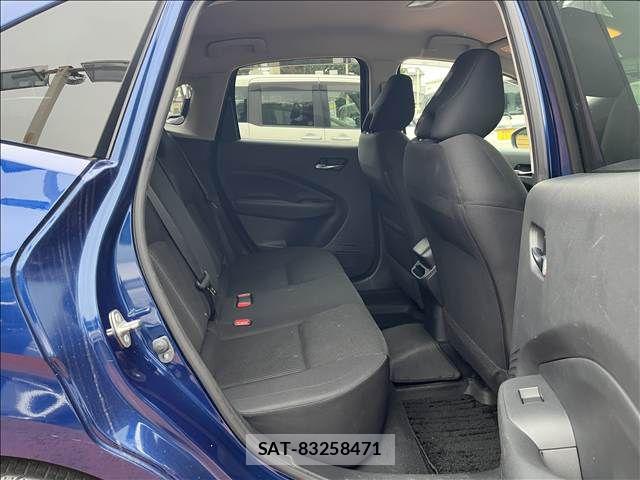 Nissan NOTE 2021-10 8881285-11
