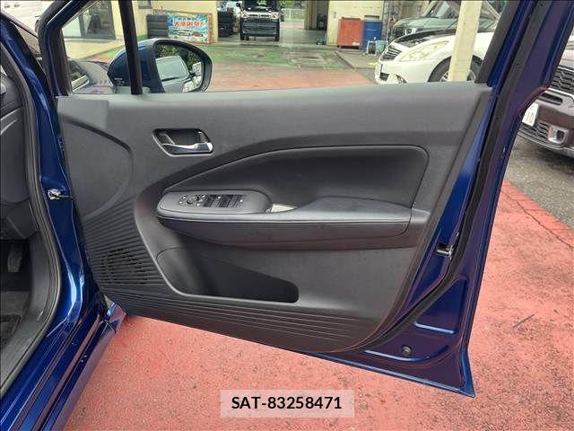 Nissan NOTE 2021-10 8881285-14