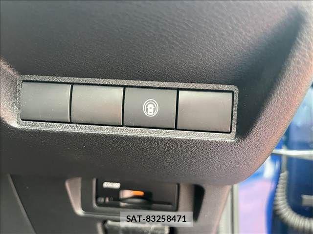 Nissan NOTE 2021-10 8881285-24