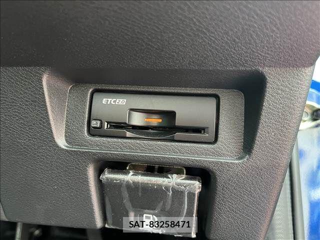 Nissan NOTE 2021-10 8881285-25