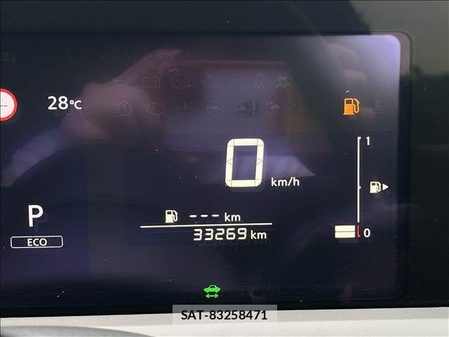 Nissan NOTE 2021-10 8881285-29