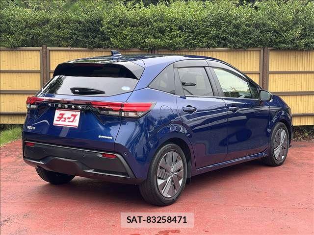 Nissan NOTE 2021-10 8881285-4