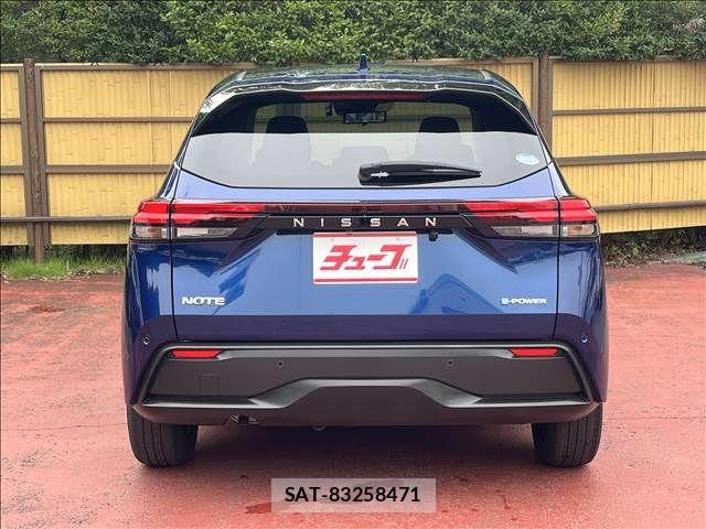Nissan NOTE 2021-10 8881285-5