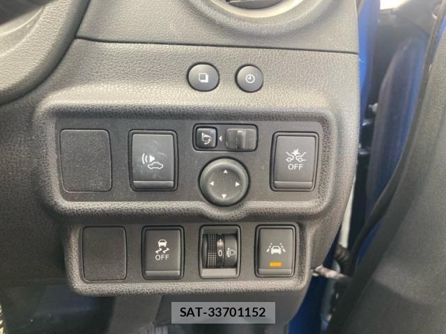 Nissan NOTE 2019-10 8881315-13